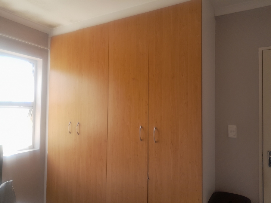 2 Bedroom Property for Sale in Whispering Pines Western Cape